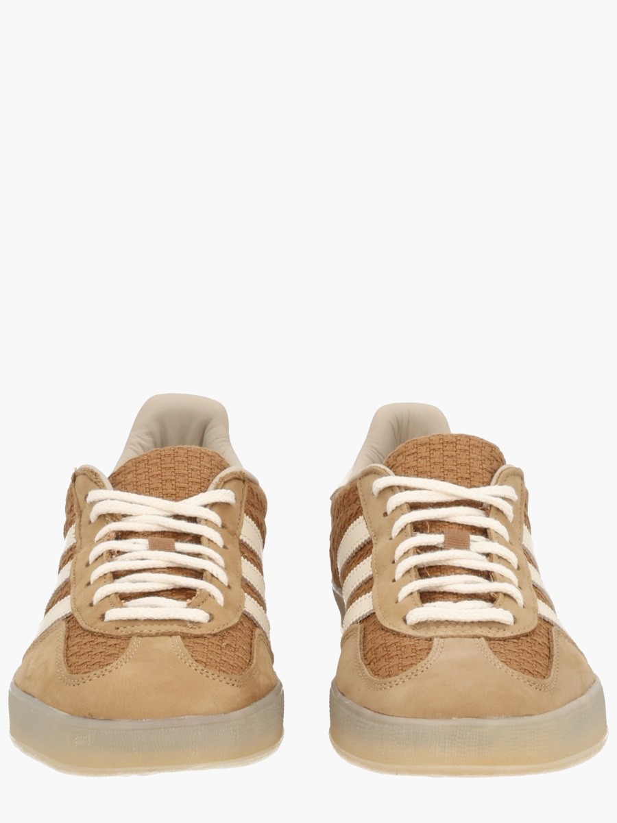 nanito_source_url:https://nokinstyle.com/2378160/gazelle-indoor-sneaker.jpg