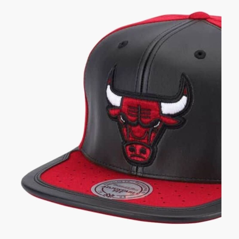 nanito_source_url:https://b2bsportswholesale.net/public/storage/productimages/cc/fe/04/f9/1730172/image/xlarge_clean.jpg