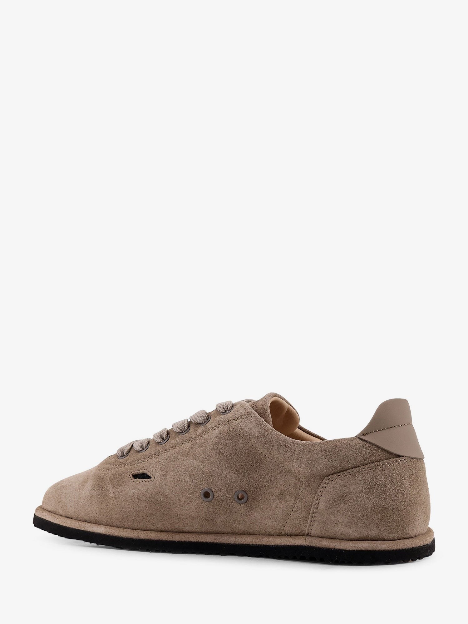 nanito_source_url:https://nokinstyle.com/2395753/the-shamal-suede-sneakers.jpg
