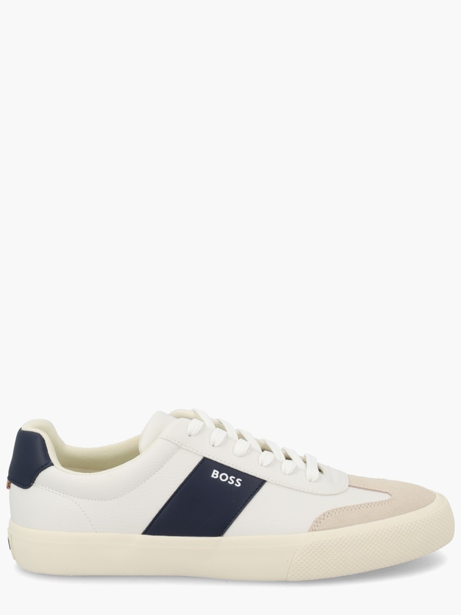 nanito_source_url:https://nokinstyle.com/2342390/sneaker-with-logo.jpg