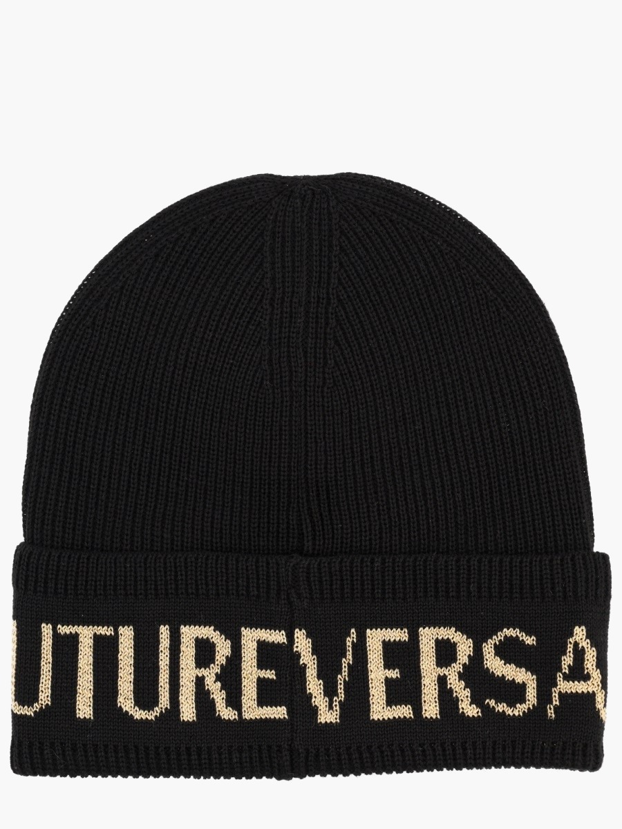 nanito_source_url:https://nokinstyle.com/2372567/wool-and-acrylic-beanie.jpg