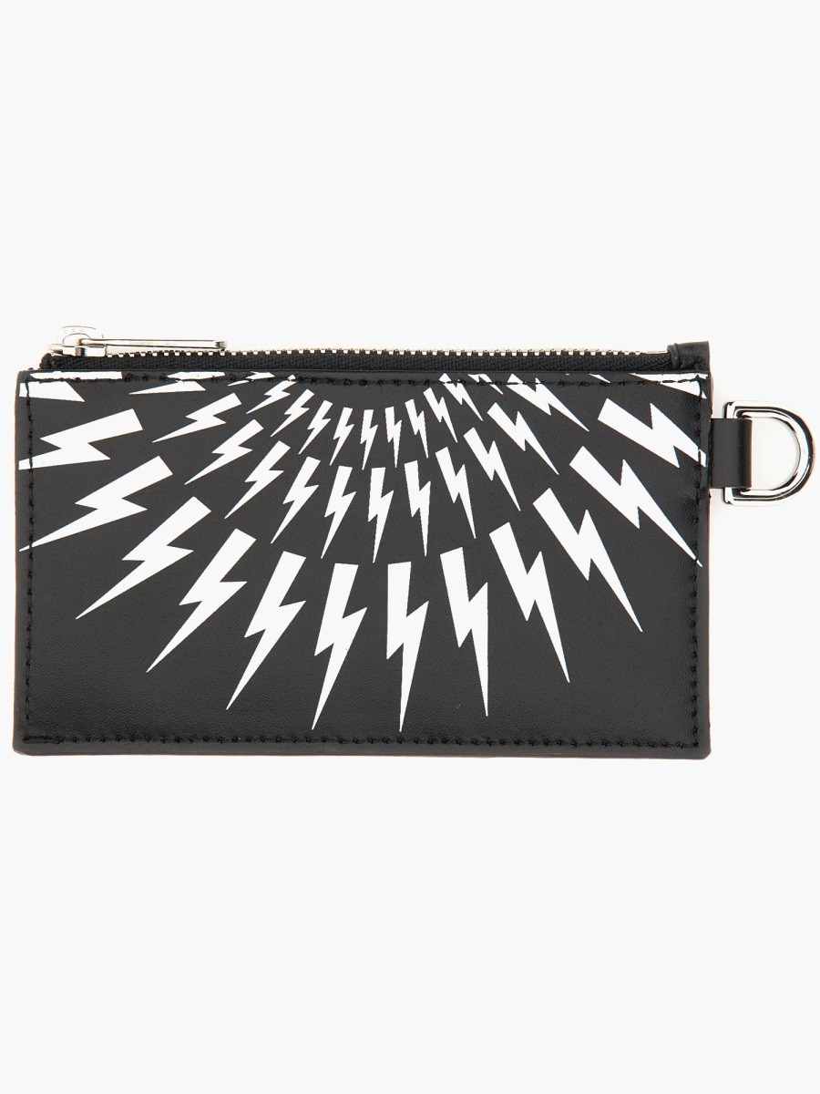 nanito_source_url:https://nokinstyle.com/2323365/card-holder-with-strap.jpg