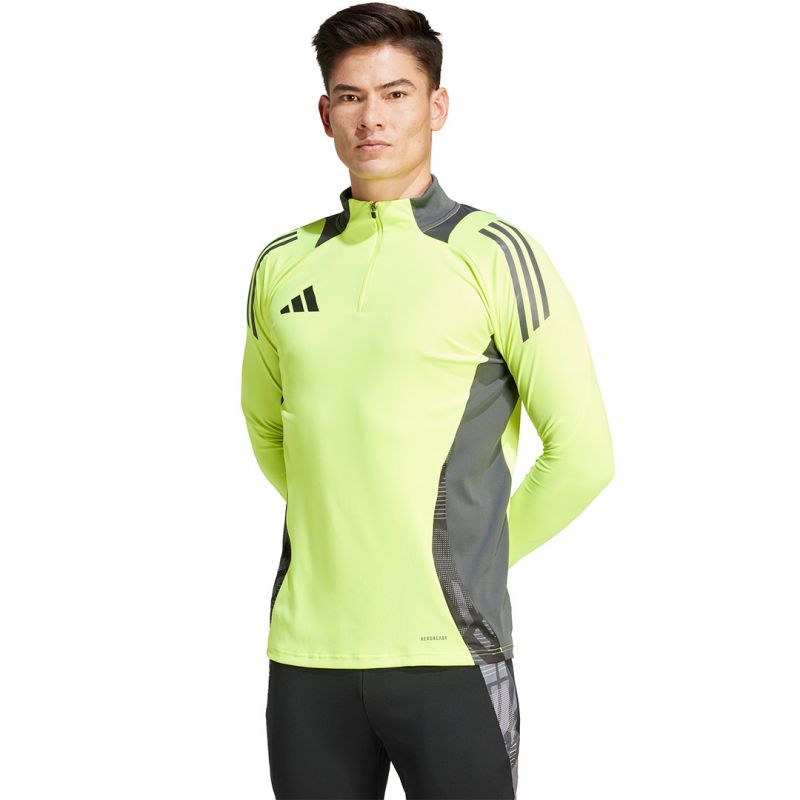 nanito_source_url:https://b2bsportswholesale.net/public/storage/productimages/5d/df/05/26/1094139/image/xlarge_clean.jpg