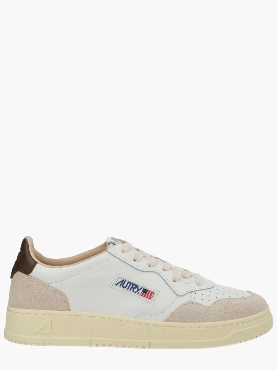 nanito_source_url:https://nokinstyle.com/2339066/medalist-low-sneaker.jpg