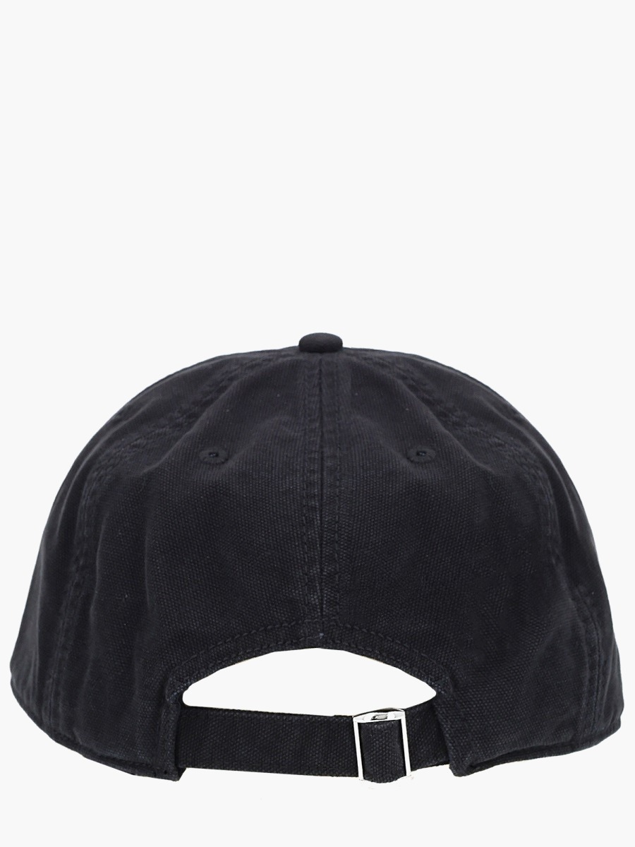 nanito_source_url:https://nokinstyle.com/2330769/baseball-hat-with-logo.jpg