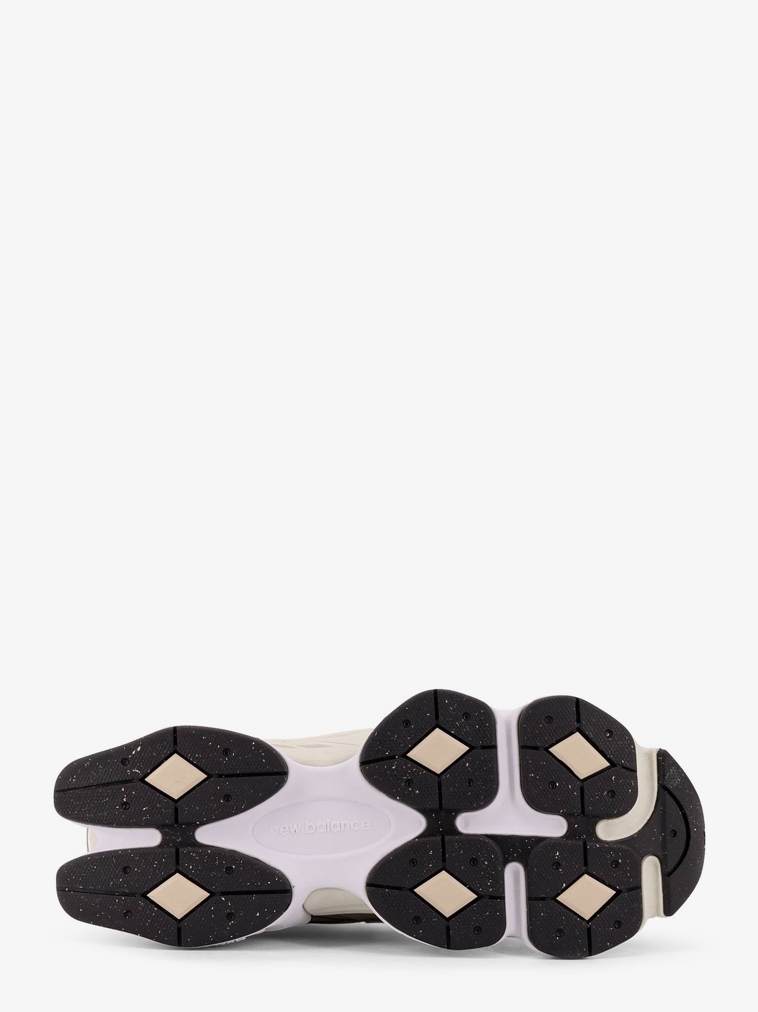 nanito_source_url:https://nokinstyle.com/2399227/9060-low-top-mesh-sneakers-with-suede-interts.jpg