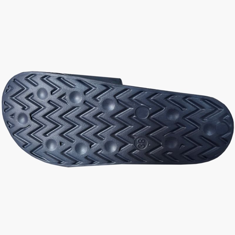 nanito_source_url:https://b2bsportswholesale.net/public/storage/productimages/a4/69/c8/70/1086593/image/xlarge_clean.jpg