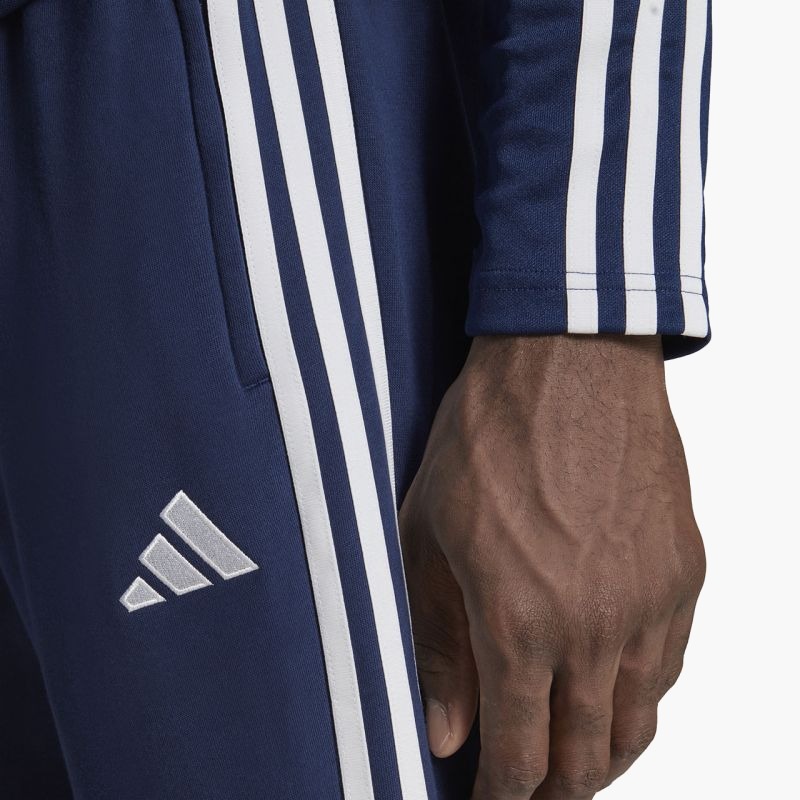 nanito_source_url:https://b2bsportswholesale.net/public/storage/productimages/43/d7/5e/41/2257339/image/xlarge_clean.jpg