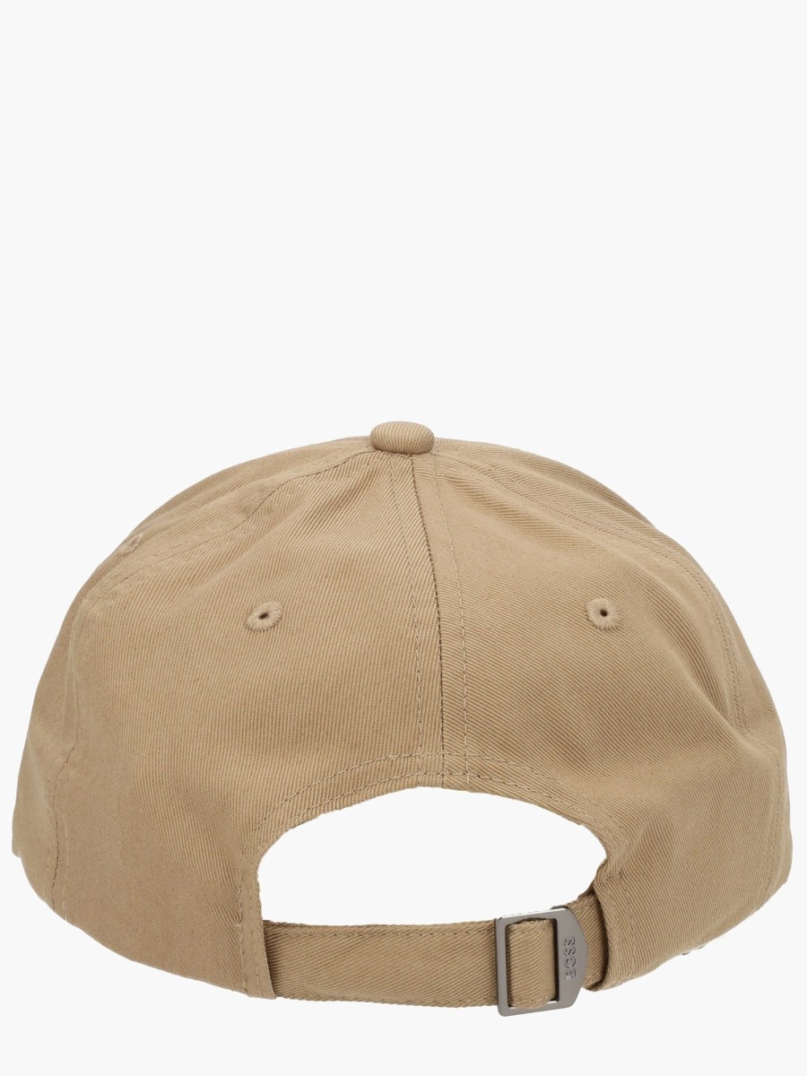nanito_source_url:https://nokinstyle.com/2342482/monogram-logo-baseball-hat.jpg