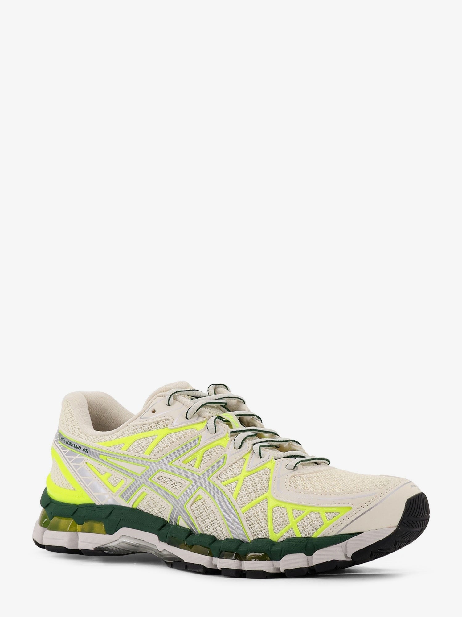 nanito_source_url:https://nokinstyle.com/2408549/gel-kayano-20-low-top-mesh-sneakers.jpg