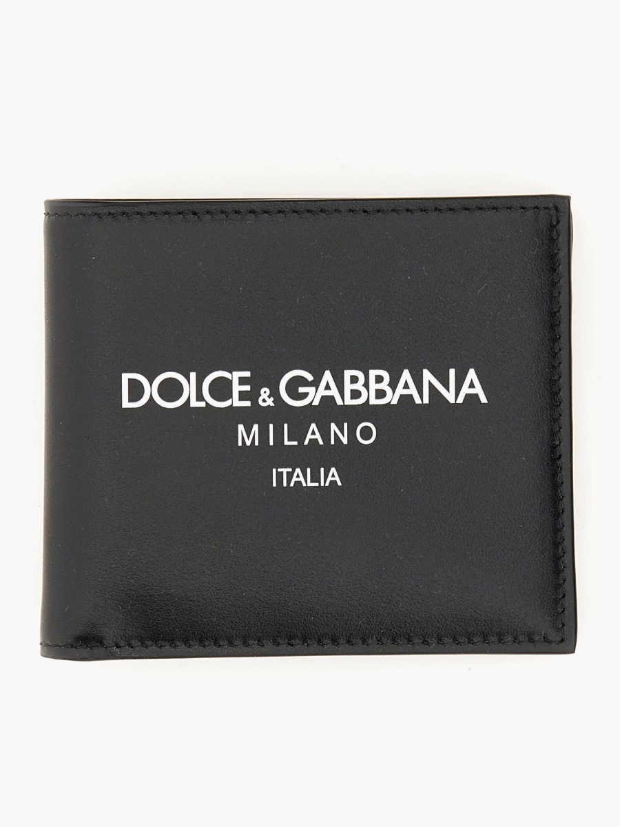 nanito_source_url:https://nokinstyle.com/2347831/bifold-wallet.jpg