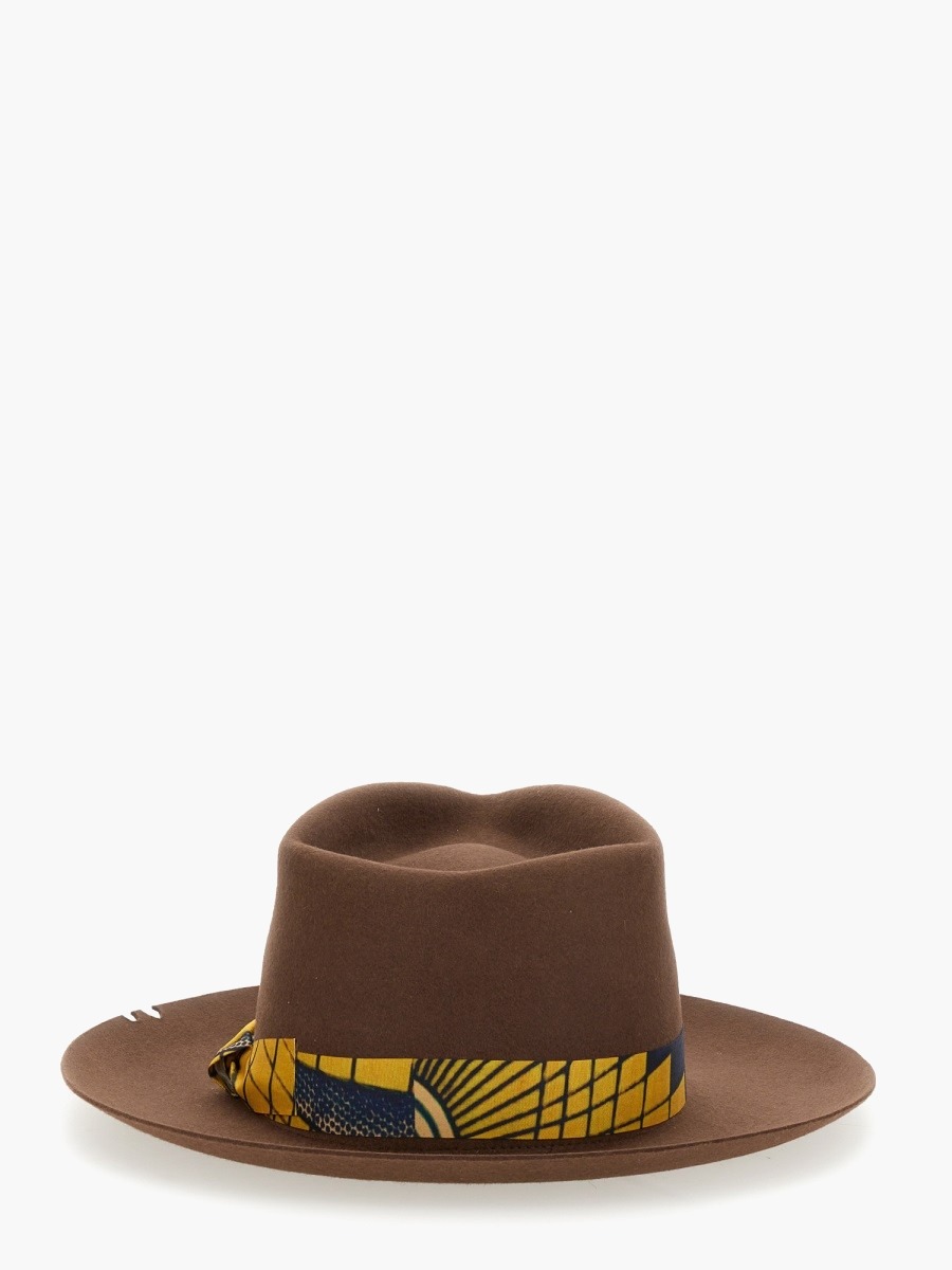 nanito_source_url:https://nokinstyle.com/2346330/bougainvillea-hat.jpg