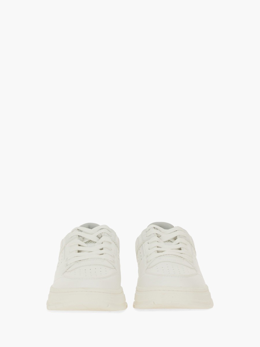 nanito_source_url:https://nokinstyle.com/2370964/yarrow-sneaker.jpg