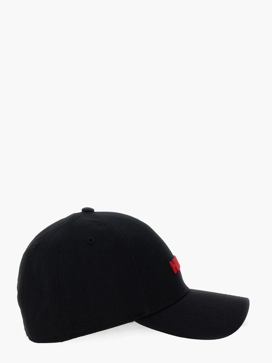 nanito_source_url:https://nokinstyle.com/2342762/baseball-hat-with-logo.jpg