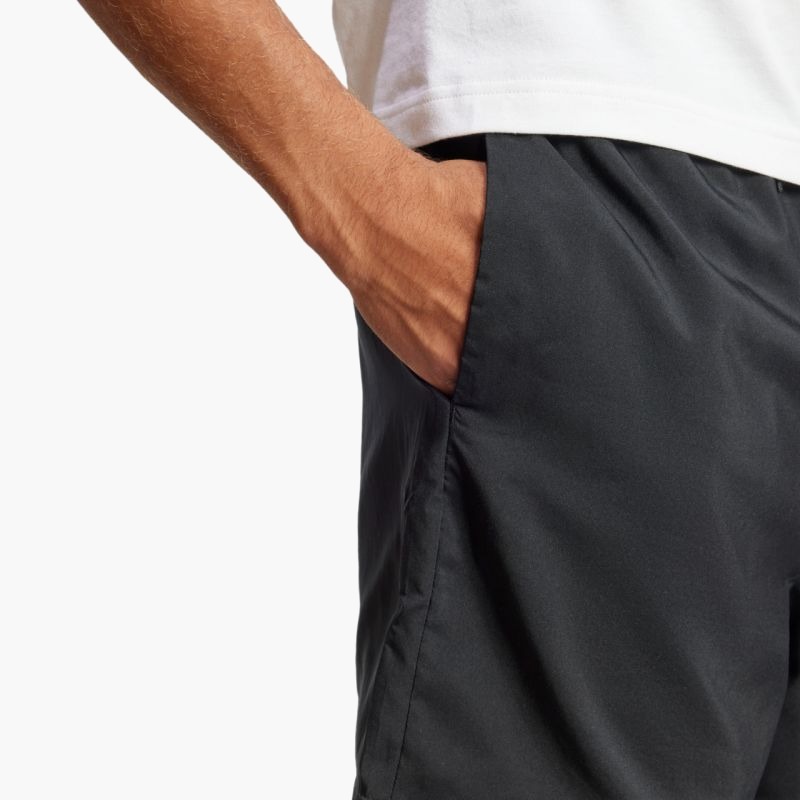 nanito_source_url:https://b2bsportswholesale.net/public/storage/productimages/aa/cc/74/c3/1498614/image/xlarge_clean.jpg
