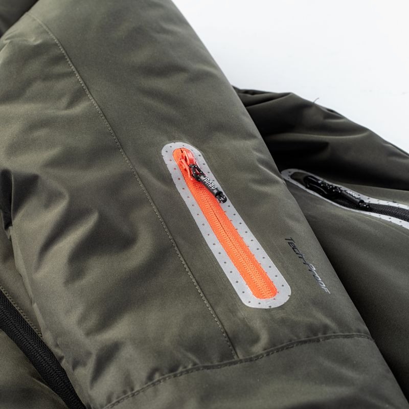 nanito_source_url:https://b2bsportswholesale.net/public/storage/productimages/90/67/a3/88/1671902/image/xlarge_clean.jpg