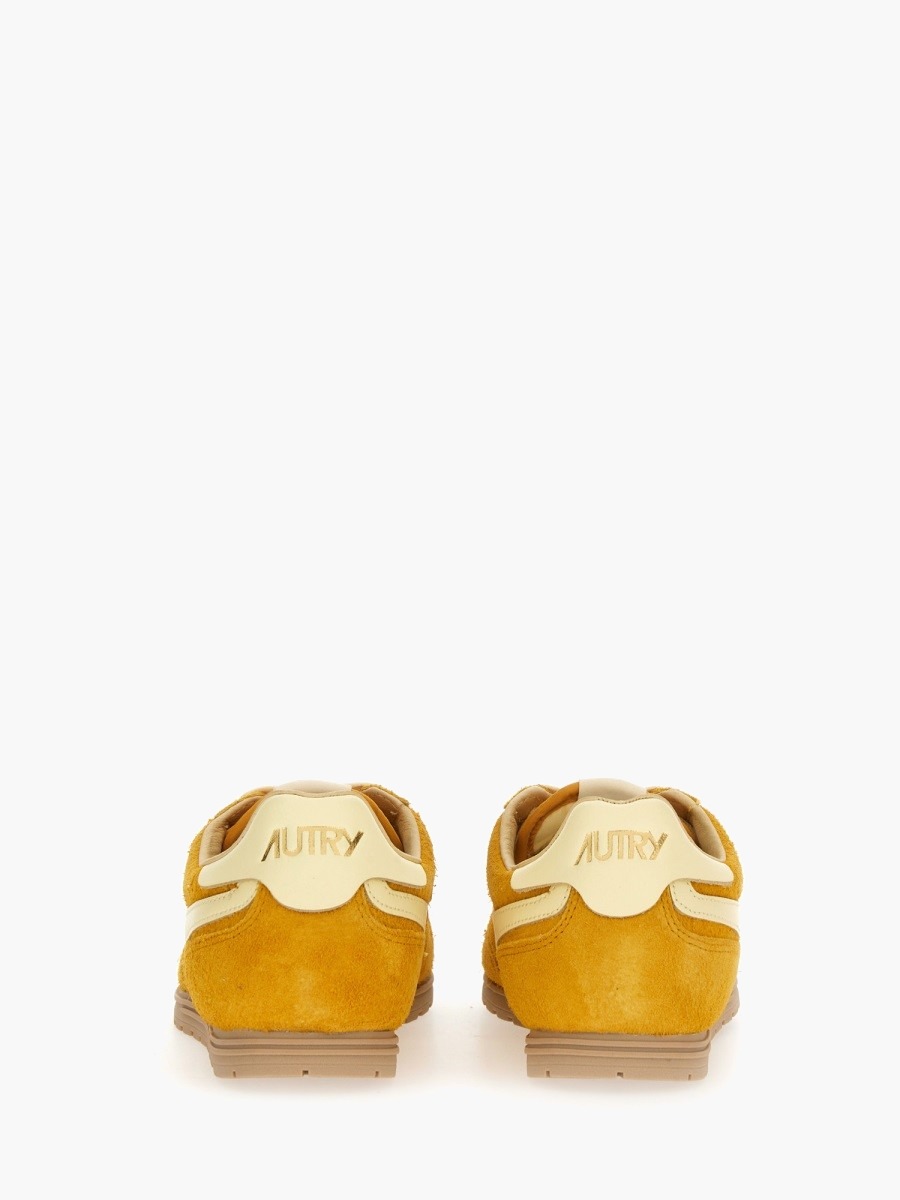 nanito_source_url:https://nokinstyle.com/2387769/windspin-sneaker.jpg