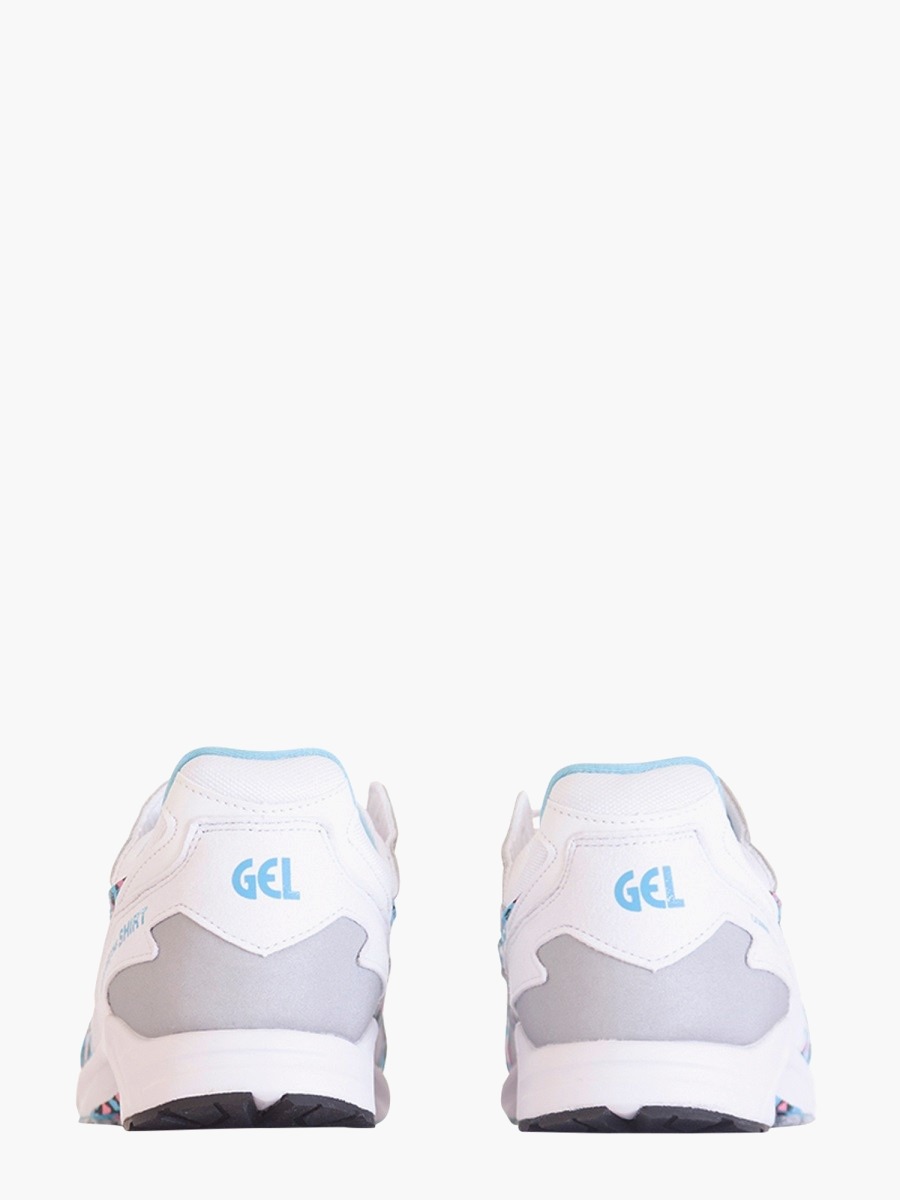 nanito_source_url:https://nokinstyle.com/2355544/sneaker-comme-des-garcons-shirt-x-asics.jpg