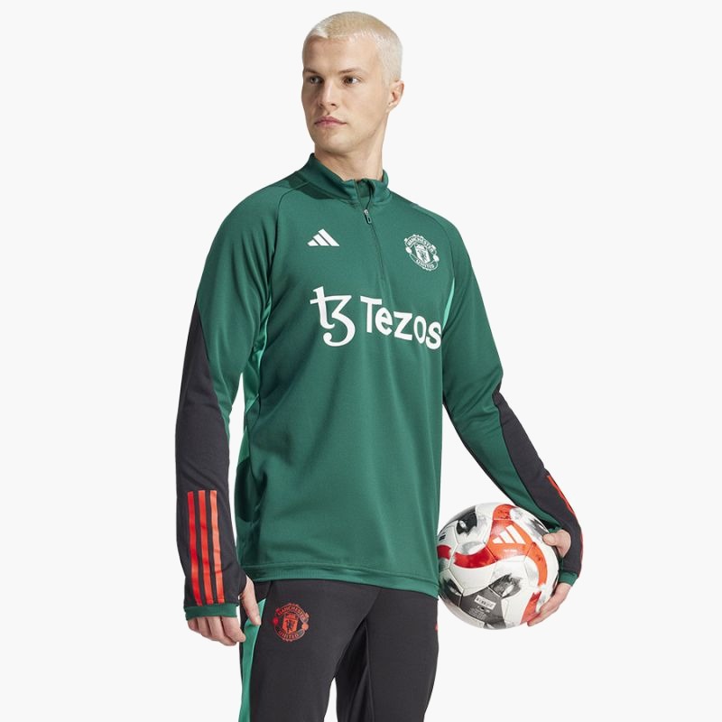 nanito_source_url:https://b2bsportswholesale.net/public/storage/productimages/bc/f9/f4/f9/1061458/image/xlarge_clean.jpg