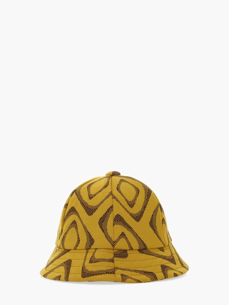 nanito_source_url:https://nokinstyle.com/2348935/hat-with-print.jpg