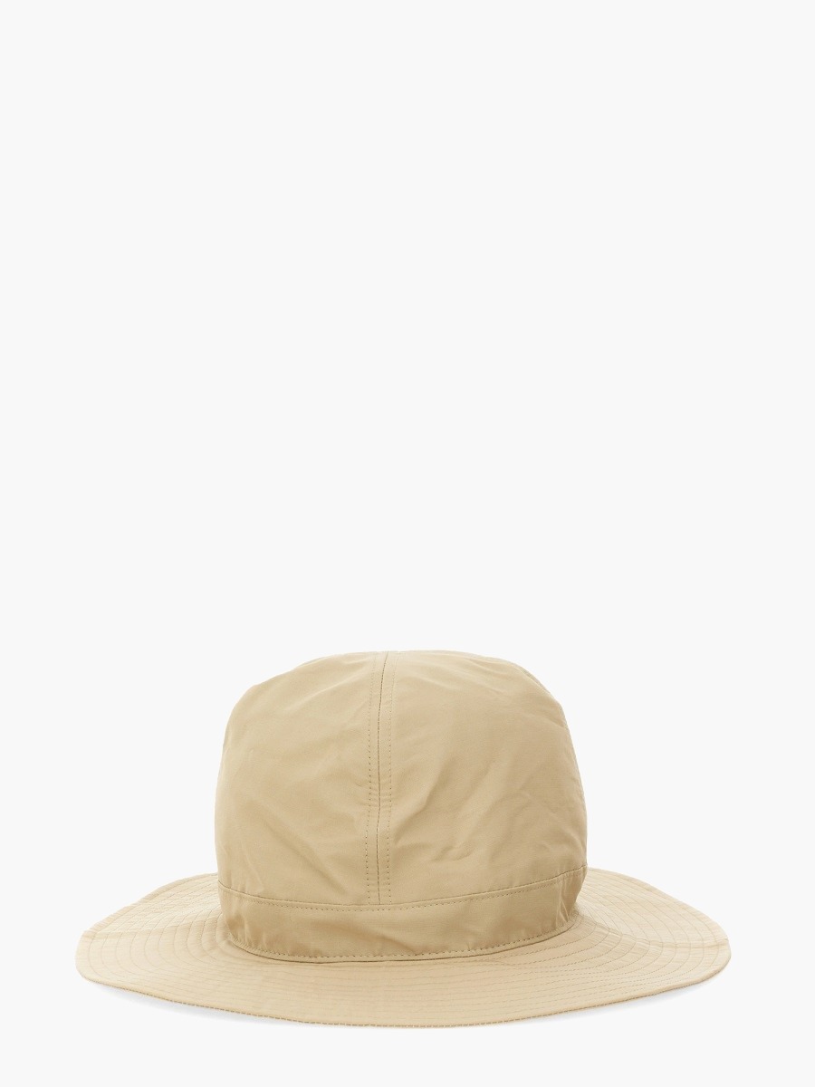 nanito_source_url:https://nokinstyle.com/2348975/hat-crusher.jpg