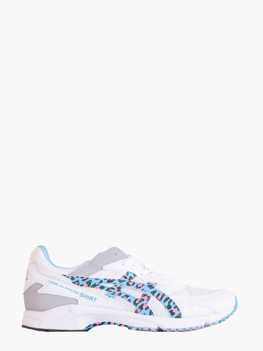 nanito_source_url:https://nokinstyle.com/2355542/sneaker-comme-des-garcons-shirt-x-asics.jpg
