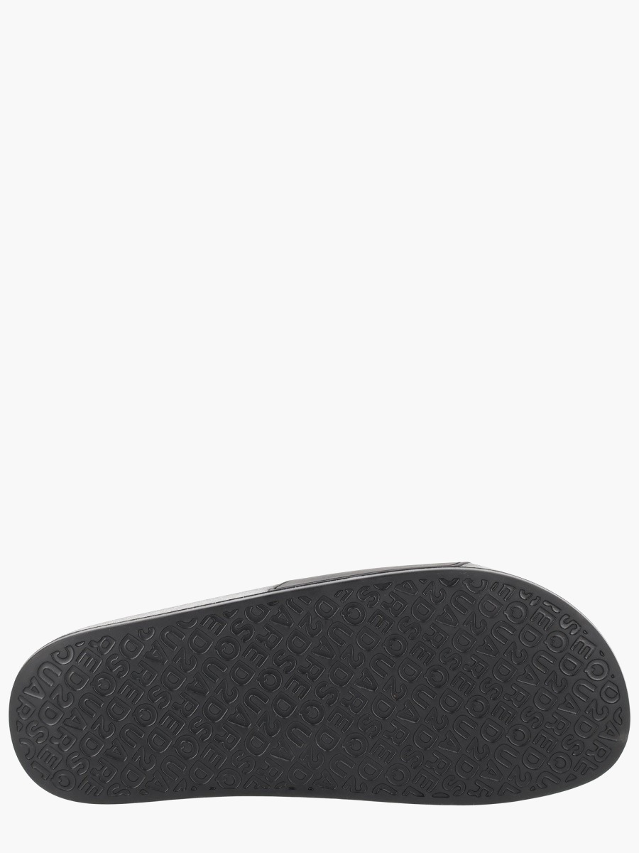 nanito_source_url:https://nokinstyle.com/2339077/sandal-with-logo.jpg