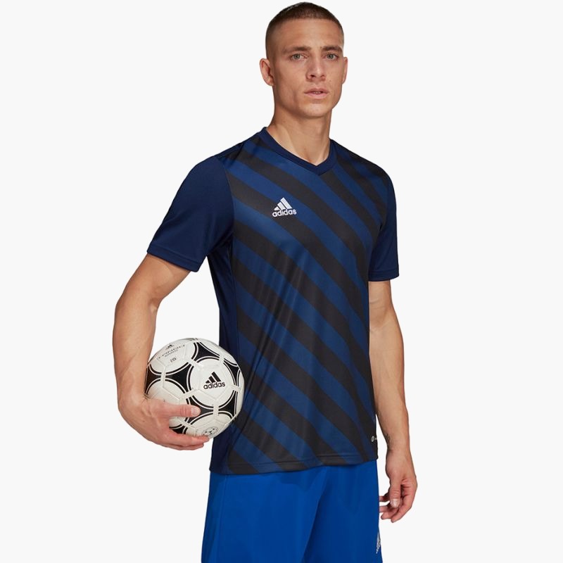 nanito_source_url:https://b2bsportswholesale.net/public/storage/productimages/da/8f/b2/39/2226167/image/xlarge_clean.jpg