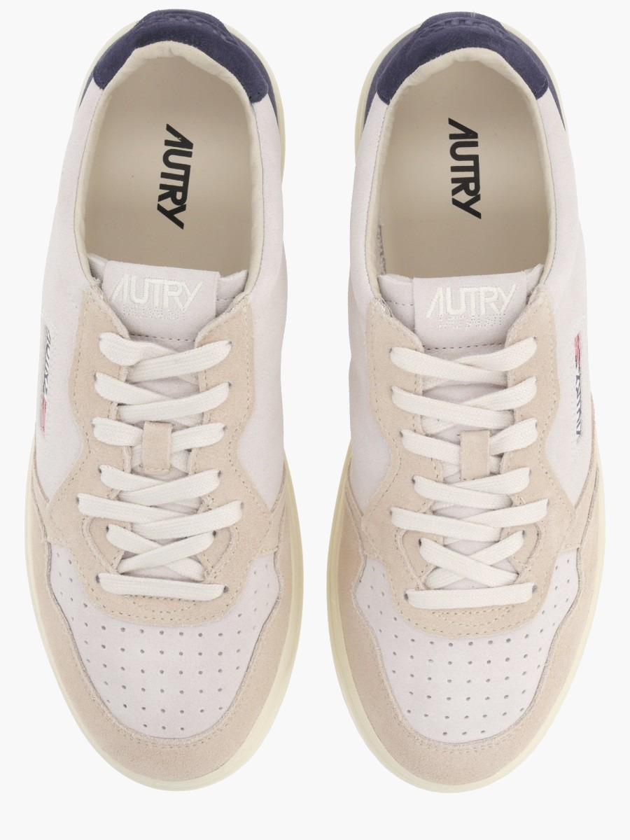 nanito_source_url:https://nokinstyle.com/2331312/medalist-low-sneaker.jpg