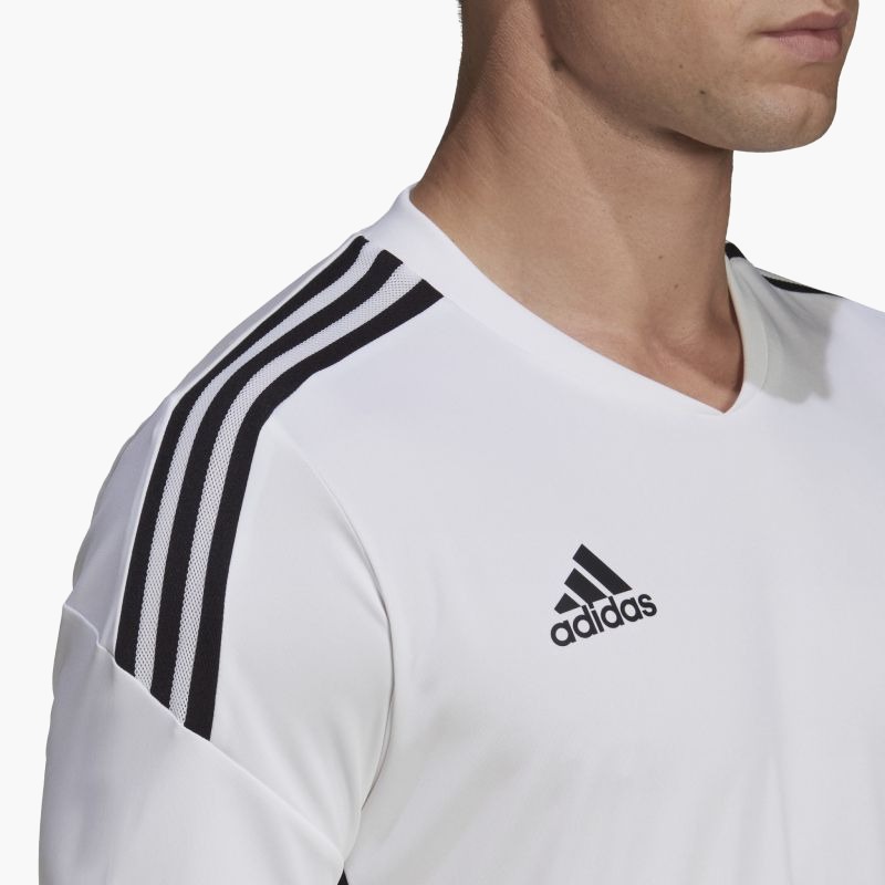 nanito_source_url:https://b2bsportswholesale.net/public/storage/productimages/bc/32/61/39/822916/image/xlarge_clean.jpg