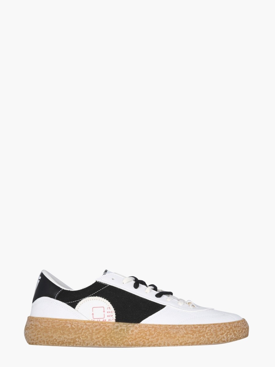 nanito_source_url:https://nokinstyle.com/2344992/vegan-sneakers.jpg