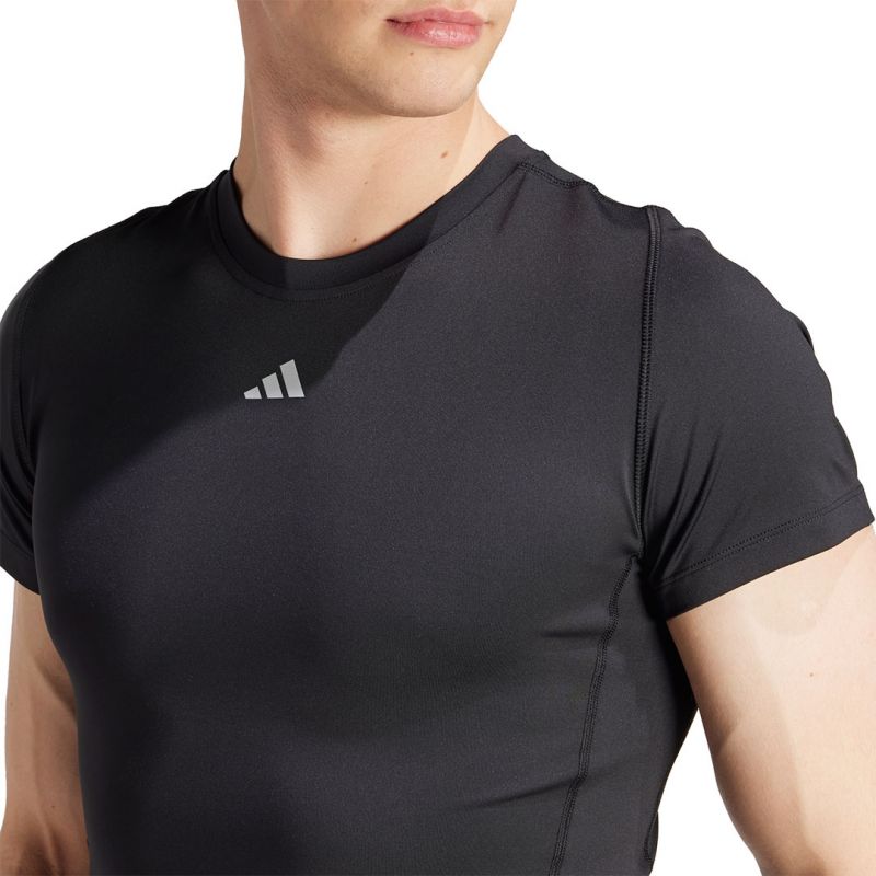 nanito_source_url:https://b2bsportswholesale.net/public/storage/productimages/a3/6f/55/b8/1097692/image/xlarge_clean.jpg