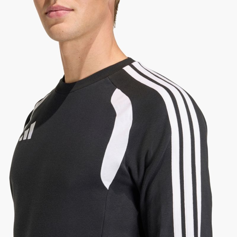 nanito_source_url:https://b2bsportswholesale.net/public/storage/productimages/f0/f2/f1/50/2336846/image/xlarge_clean.jpg
