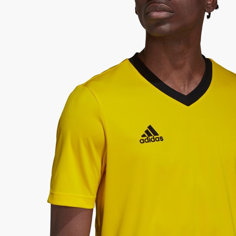 nanito_source_url:https://b2bsportswholesale.net/public/storage/productimages/e8/2f/a5/6c/2226211/image/xlarge_clean.jpg