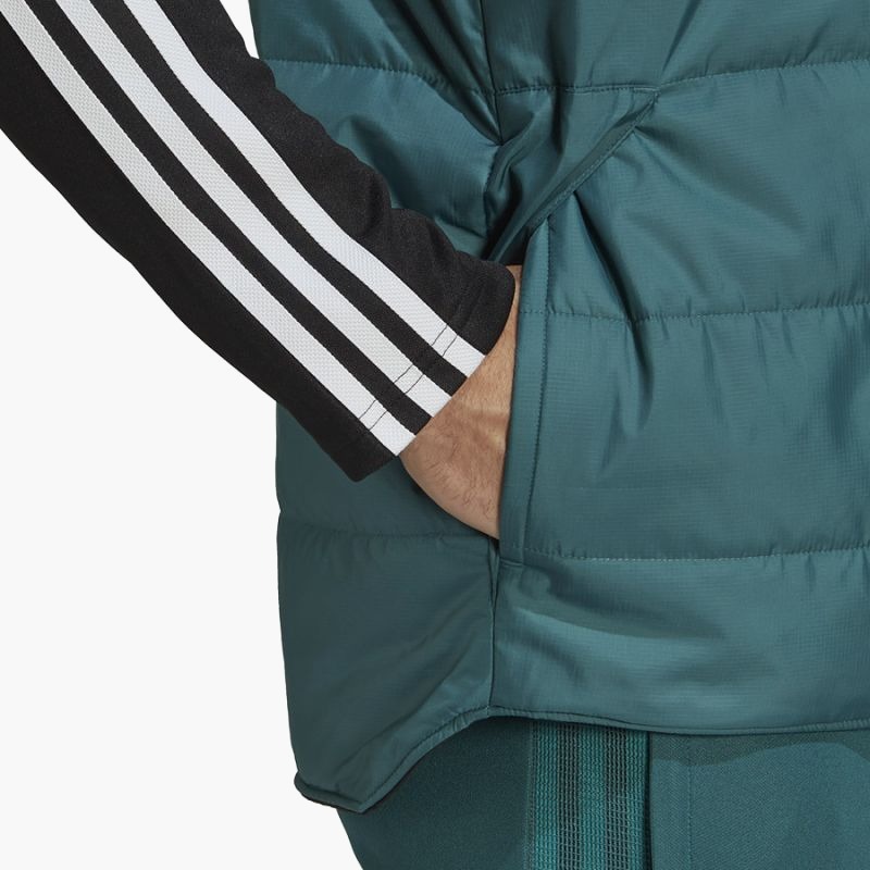 nanito_source_url:https://b2bsportswholesale.net/public/storage/productimages/5c/df/90/12/920724/image/xlarge_clean.jpg