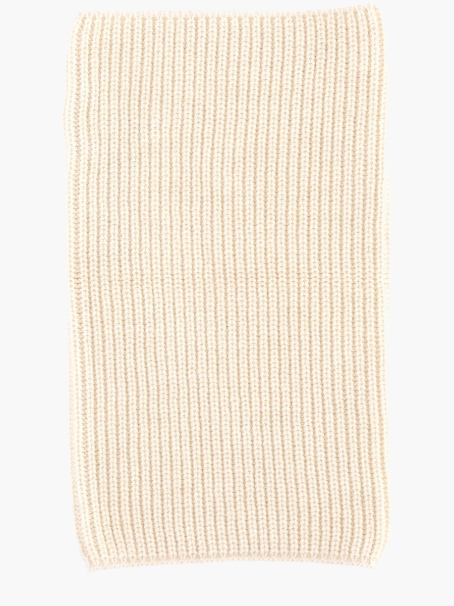 nanito_source_url:https://nokinstyle.com/2380748/snood-scarf.jpg
