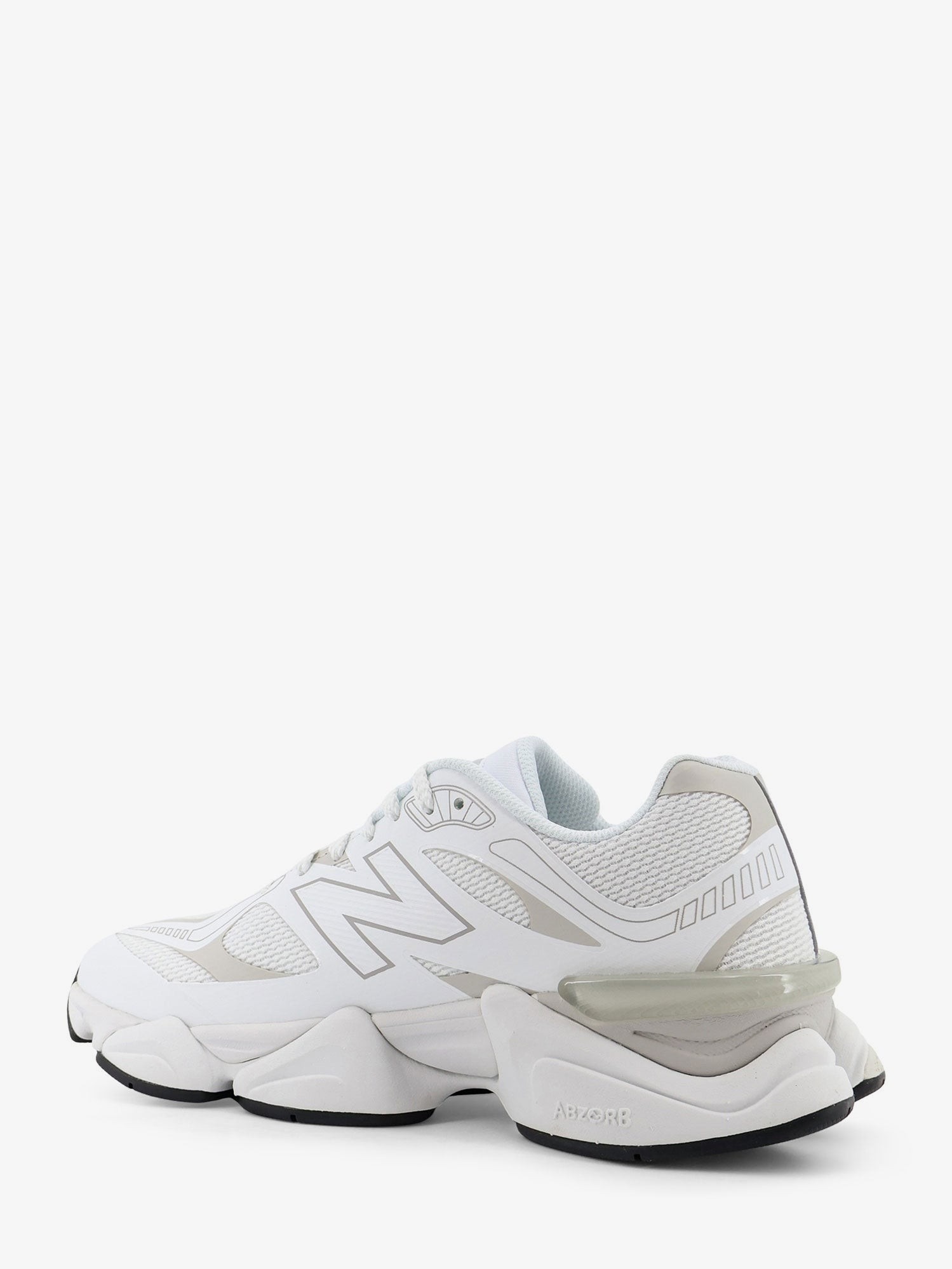 nanito_source_url:https://nokinstyle.com/2391341/u90608-mesh-sneakers-with-side-logo.jpg