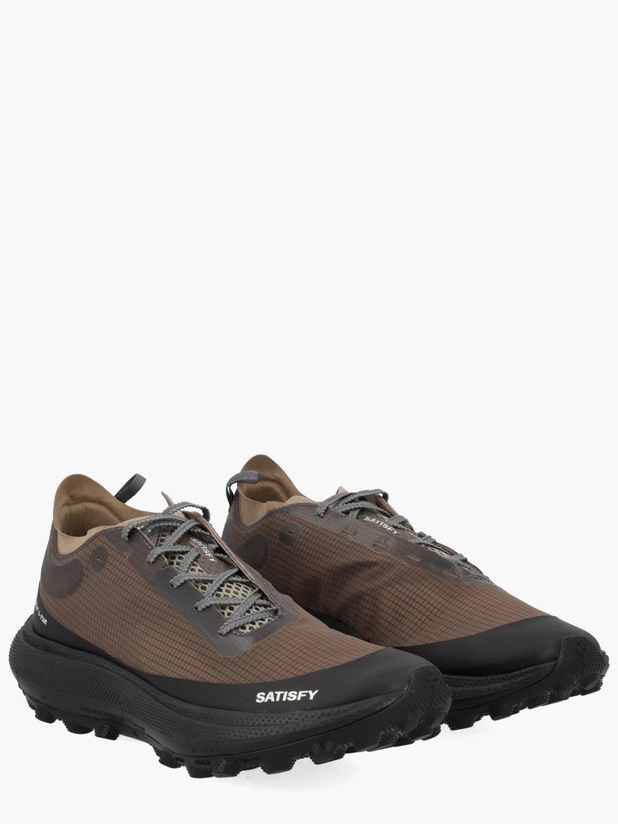 nanito_source_url:https://nokinstyle.com/2418585/sneaker-therocker.jpg