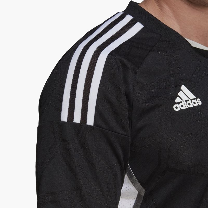nanito_source_url:https://b2bsportswholesale.net/public/storage/productimages/3d/cc/13/04/793558/image/xlarge_clean.jpg