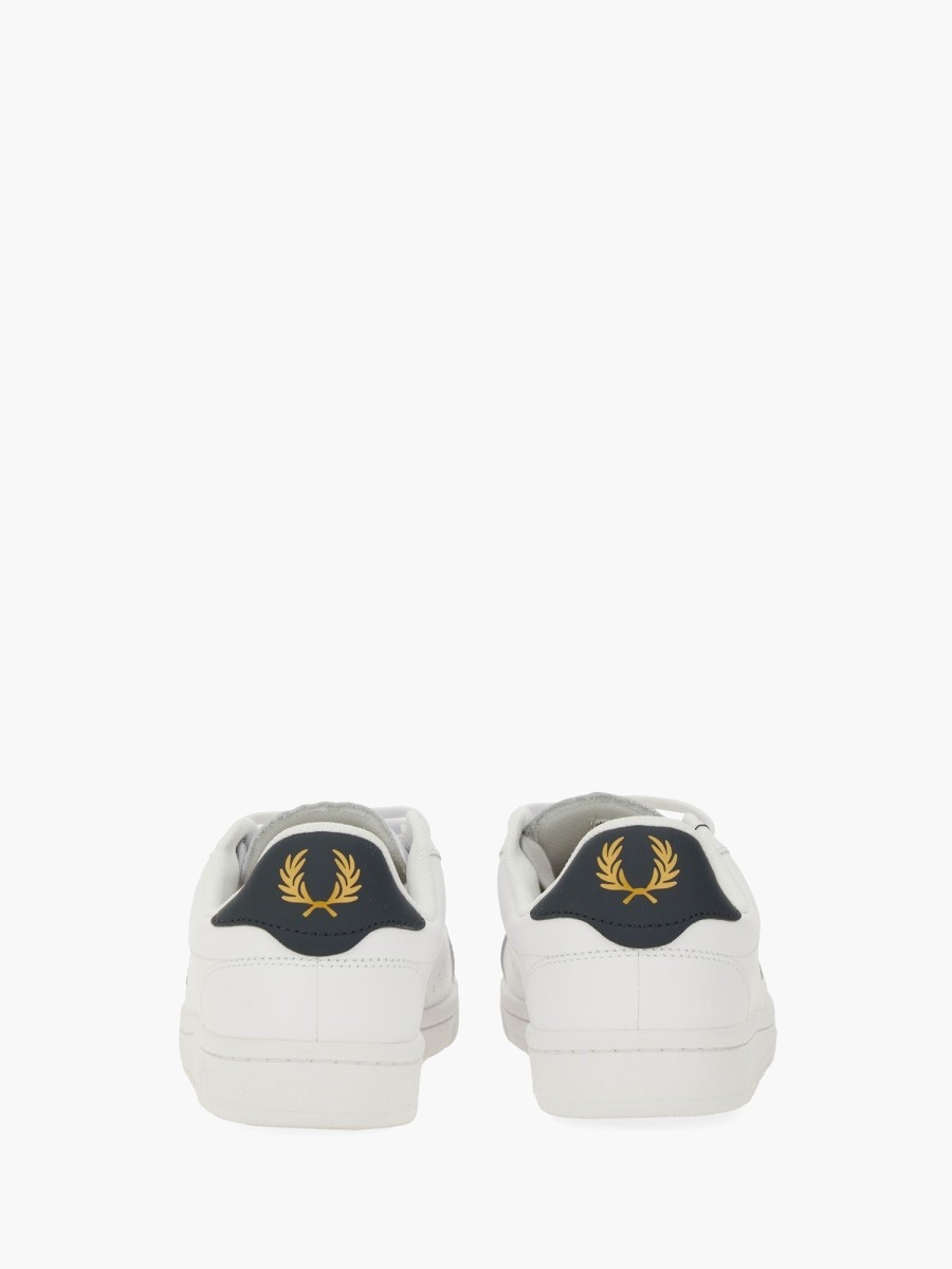 nanito_source_url:https://nokinstyle.com/2378086/leather-sneaker.jpg