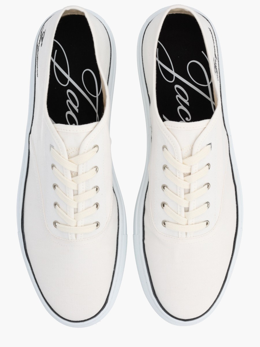 nanito_source_url:https://nokinstyle.com/2340203/sneaker-fefe.jpg