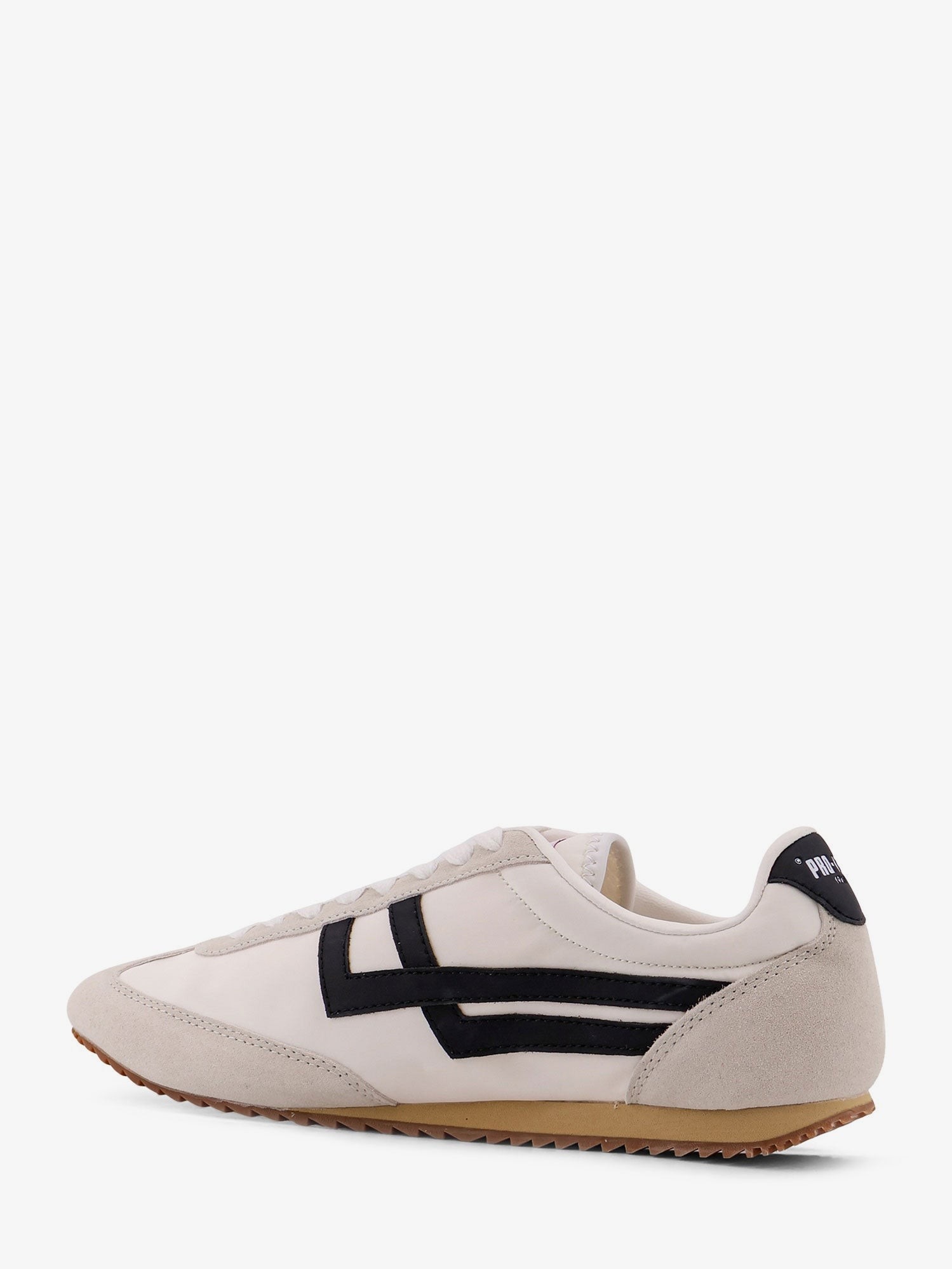 nanito_source_url:https://nokinstyle.com/2402839/racer-77-leather-sneakers.jpg