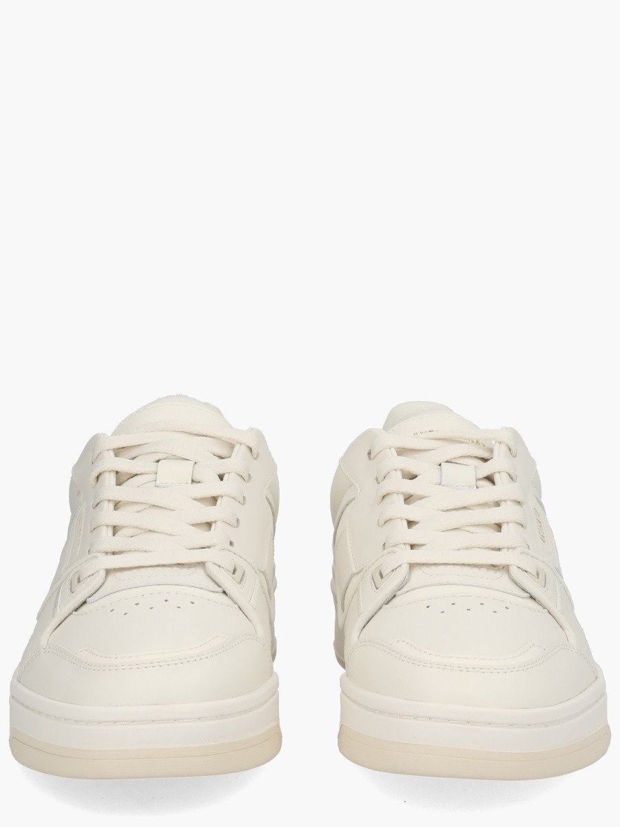 nanito_source_url:https://nokinstyle.com/2336855/sneaker-clay.jpg