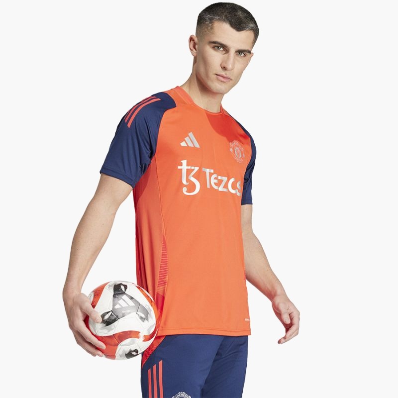nanito_source_url:https://b2bsportswholesale.net/public/storage/productimages/96/08/88/57/1241183/image/xlarge_clean.jpg