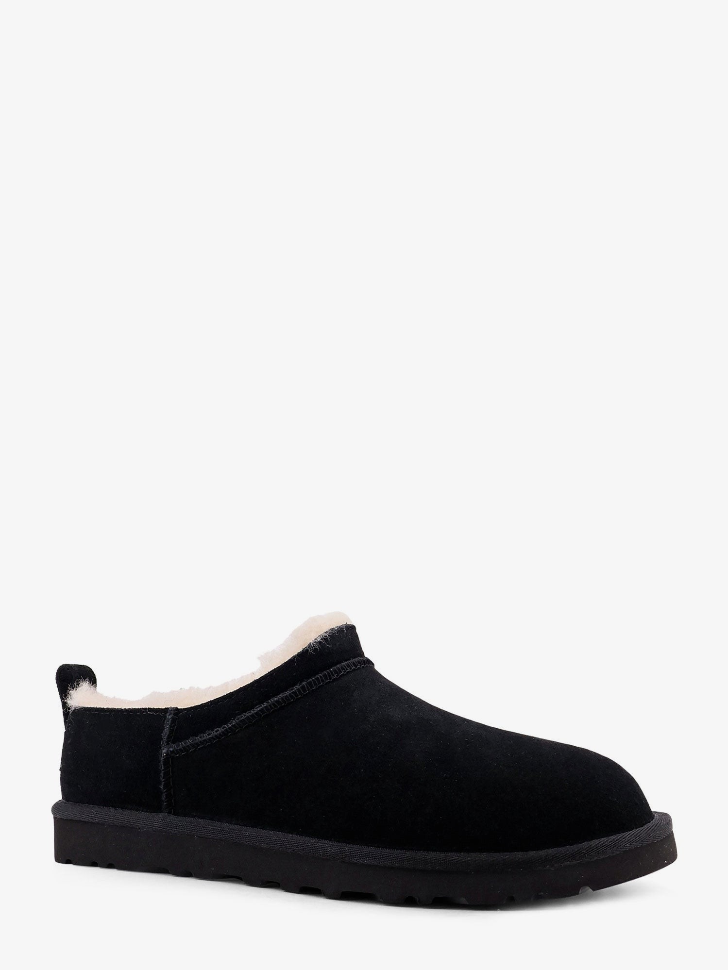 nanito_source_url:https://nokinstyle.com/2399818/m-classic-micro-suede-sandals.jpg