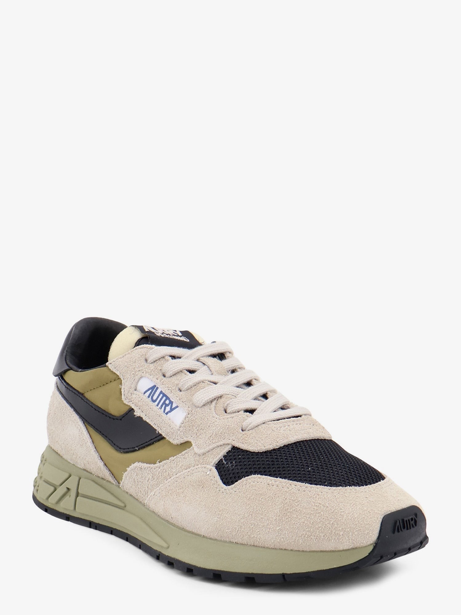 nanito_source_url:https://nokinstyle.com/2436668/reelwind-low-mesh-and-suede-sneakers-with-iconic-side-logo.jpg