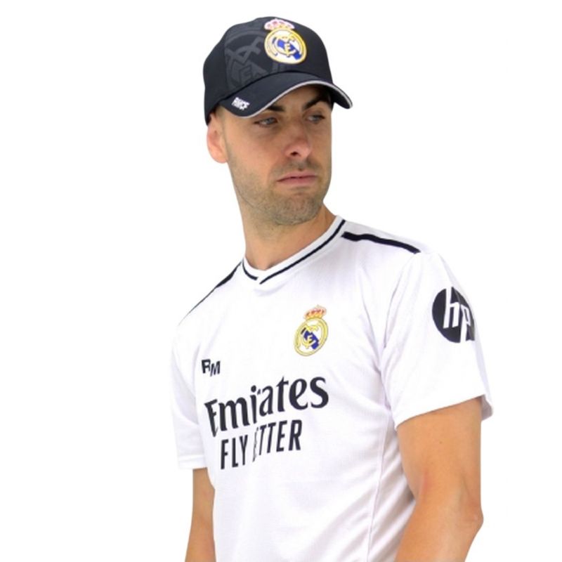 nanito_source_url:https://b2bsportswholesale.net/public/storage/productimages/c3/a7/d4/c1/1374603/image/xlarge_clean.jpg
