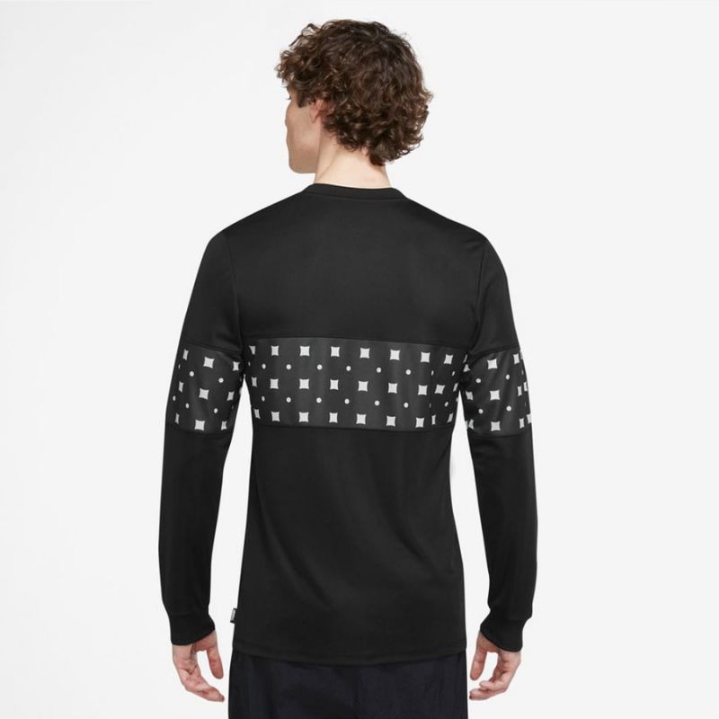 nanito_source_url:https://b2bsportswholesale.net/public/storage/productimages/2b/13/d6/18/1259795/image/xlarge_clean.jpg