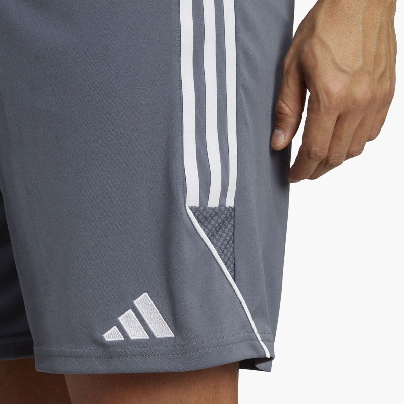 nanito_source_url:https://b2bsportswholesale.net/public/storage/productimages/70/6c/85/79/937542/image/xlarge_clean.jpg