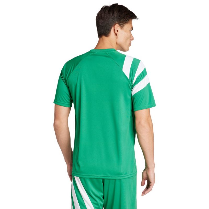 nanito_source_url:https://b2bsportswholesale.net/public/storage/productimages/a3/03/c2/a8/1108482/image/xlarge_clean.jpg